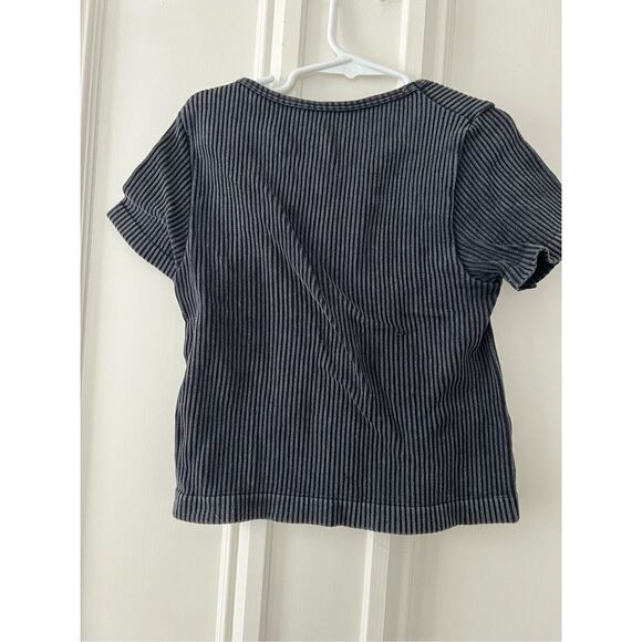 Bundle of Aura black and white ribbed crop stretch scoop neck tees S/M - Picture 4 of 7